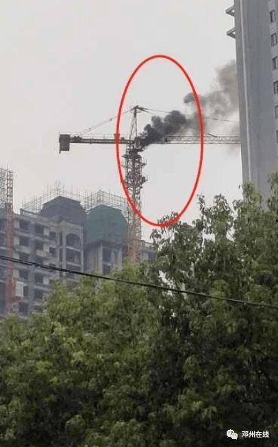 工地塔吊爆料视频大全集,揭秘建筑现场惊险瞬间  第3张